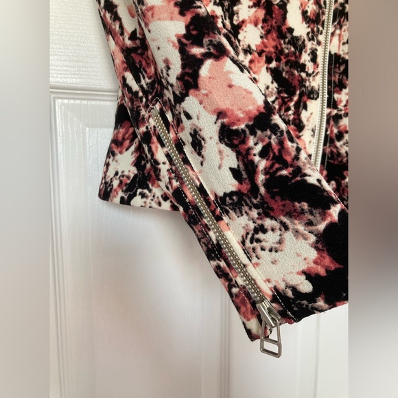 Aritzia Wilfred dieppe moto jacket, size 2 - Picture 11 of 14